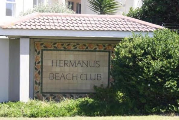 The Hermanus Holiday Self Catering Beach Club Exterior photo